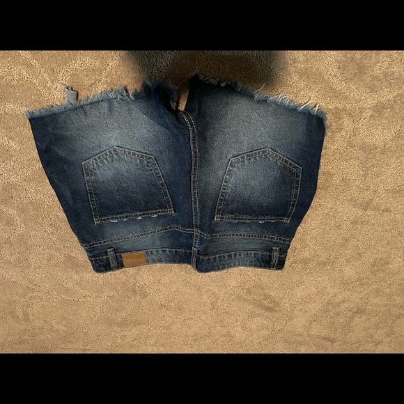 shorts - Picture 2 of 2